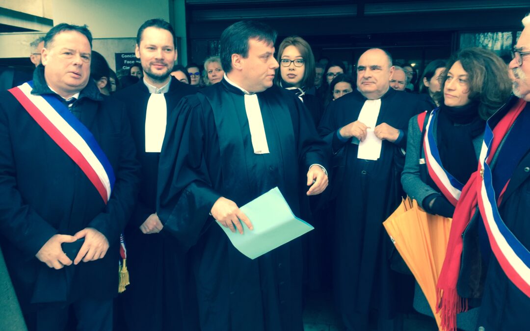 MOBILISATION DES AVOCATS DE SENLIS POUR UNE JUSTICE DE PROXIMITE